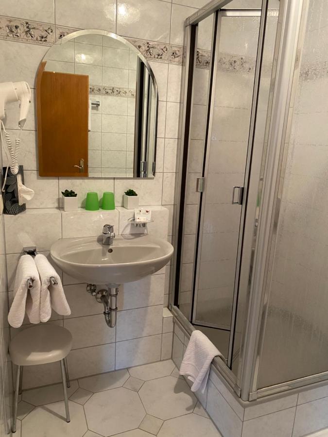 Hotel Haus Seehang Konstanz Bagian luar foto